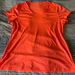 Under armor tee